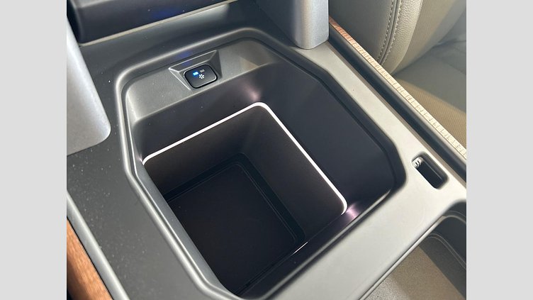 2022 認定中古車 Land Rover Defender 110 Yulong White D300 AWD S