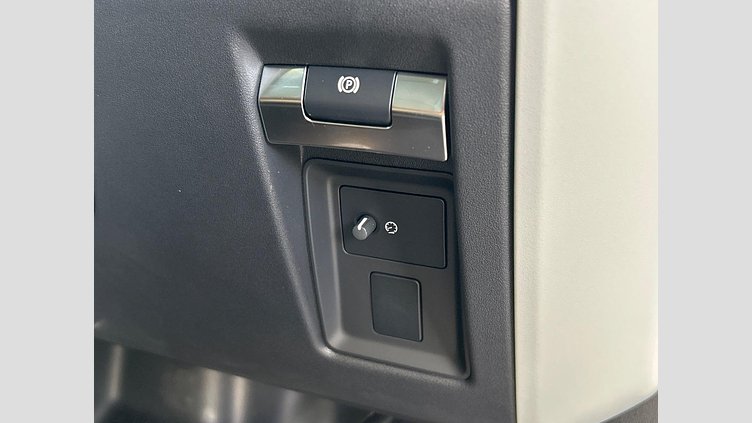 2022 認定中古車 Land Rover Defender 110 Yulong White D300 AWD S