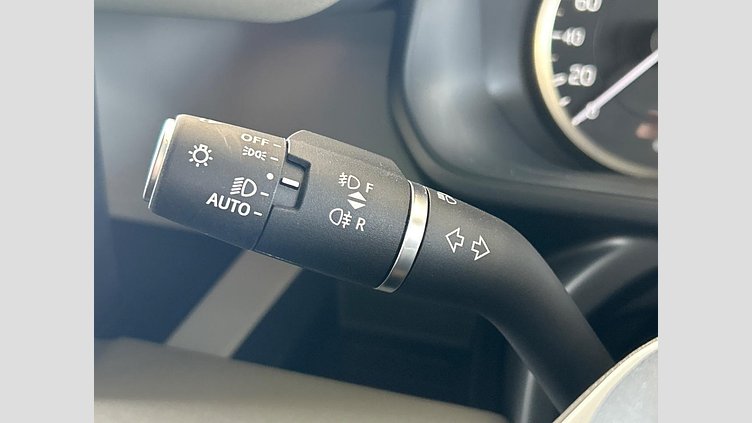 2022 認定中古車 Land Rover Defender 110 Yulong White D300 AWD S