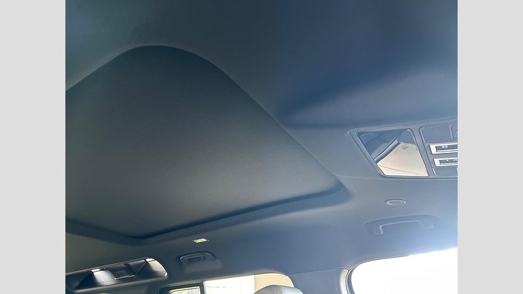 2022 認定中古車 Land Rover Defender 110 Yulong White D300 AWD S