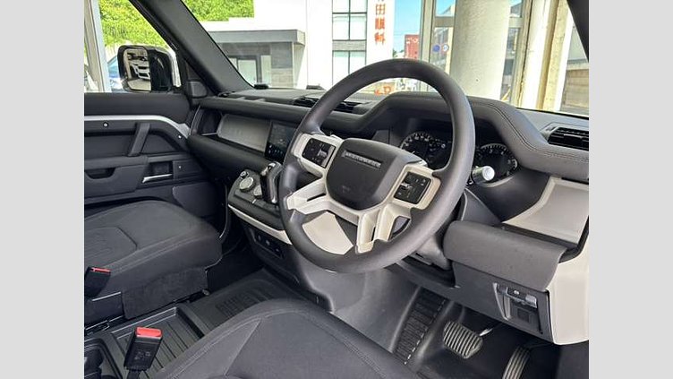 2021 認定中古車 Land Rover Defender 90 ハクバシルバー P300 AWD（AT） BASE