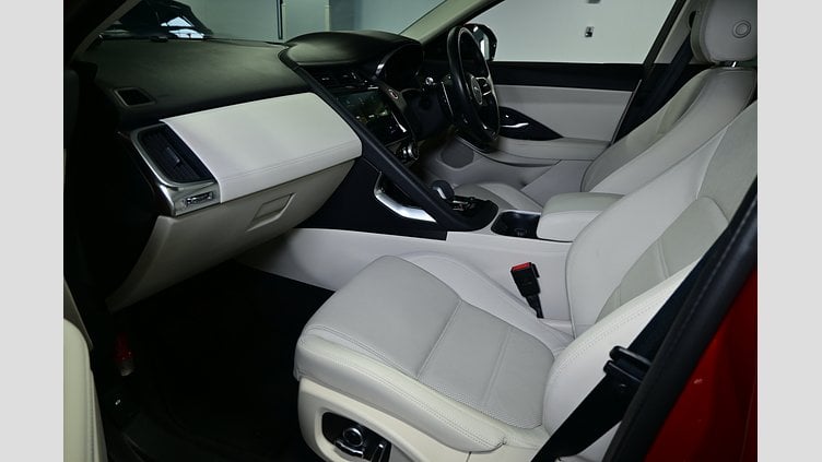 2021 認定中古車 Jaguar E-Pace Firenze Red D200 S