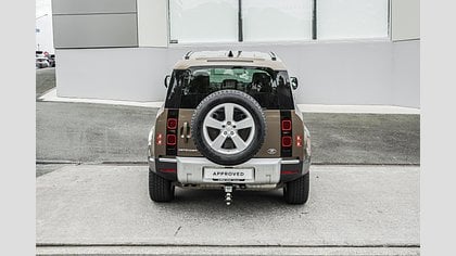 Defender 110 6