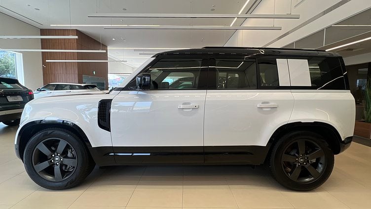 2025 新車 Land Rover Defender 110 (1AA) 富士山白 Fuji White D300  輕油電混合 X-Dynamic HSE