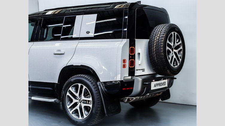 2022 Approved Land Rover Defender 110 Fuji White awd D300 SE X-Dynamic (221KW)