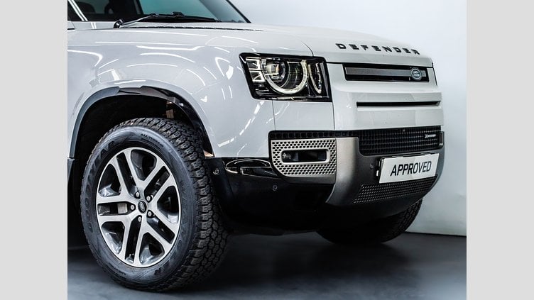 2022 Approved Land Rover Defender 110 Fuji White awd D300 SE X-Dynamic (221KW)
