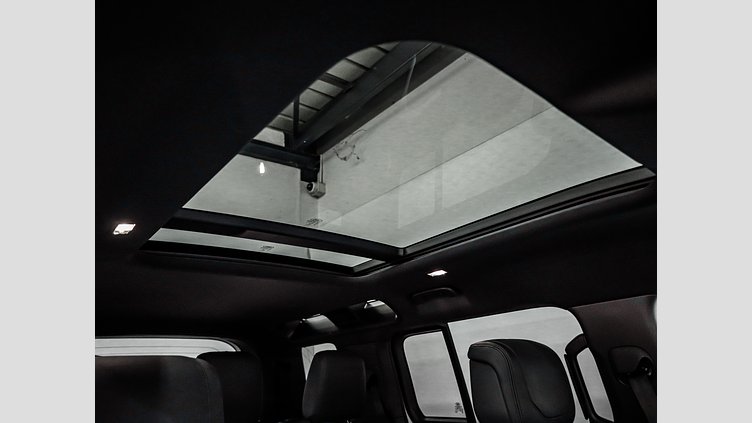 2022 Approved Land Rover Defender 110 Fuji White awd D300 SE X-Dynamic (221KW)