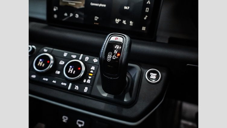 2021 Used Land Rover Defender 110 Hakuba Silver awd D240 SE X-Dynamic (177KW)