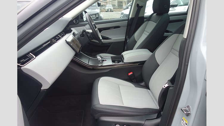 2024 認定中古車 Land Rover Range Rover Evoque アロイオスグレイ 1.5P PHEV Dynamic HSE S