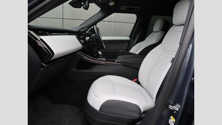 2025 認定中古車 Land Rover Range Rover Sport ヴァレジネブルー D300 ダイナミック ＳＥ 