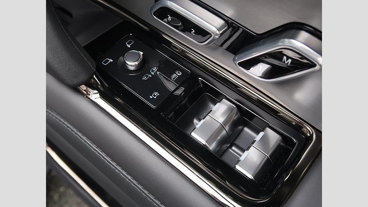 2025 認定中古車 Land Rover Range Rover Sport ヴァレジネブルー D300 ダイナミック ＳＥ 