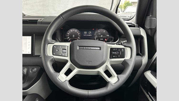 2023 認定中古車 Land Rover Defender 110 Fuji White 3.0L 300D DynamicSE