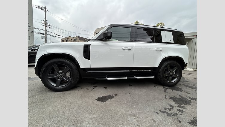 2023 認定中古車 Land Rover Defender 110 Fuji White 3.0L 300D DynamicSE