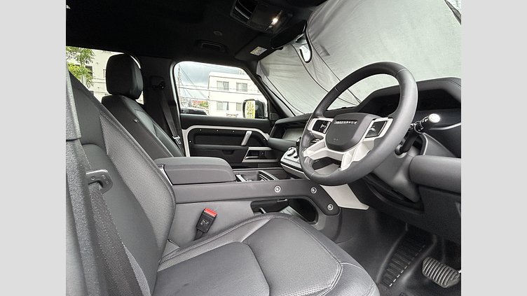 2023 認定中古車 Land Rover Defender 110 Fuji White 3.0L 300D DynamicSE