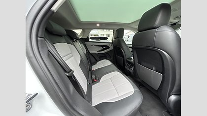 Range Rover Evoque 32