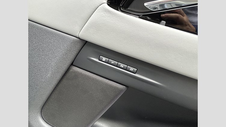 2025 認定中古車 Land Rover Range Rover Evoque Fuji White 1.5L 300P PHEV DynamicHSE