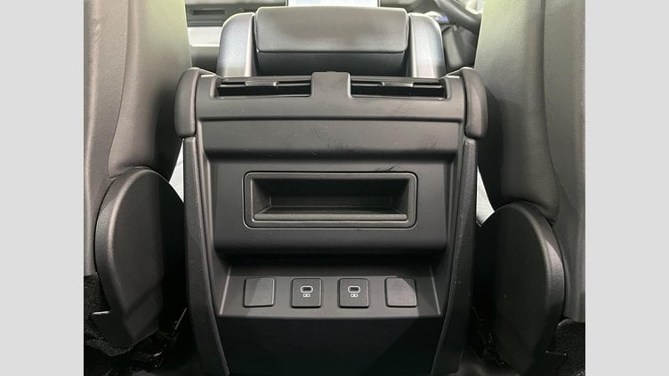 2022 認定中古車 Land Rover Defender 110 Santorini Black 4WD S　D300