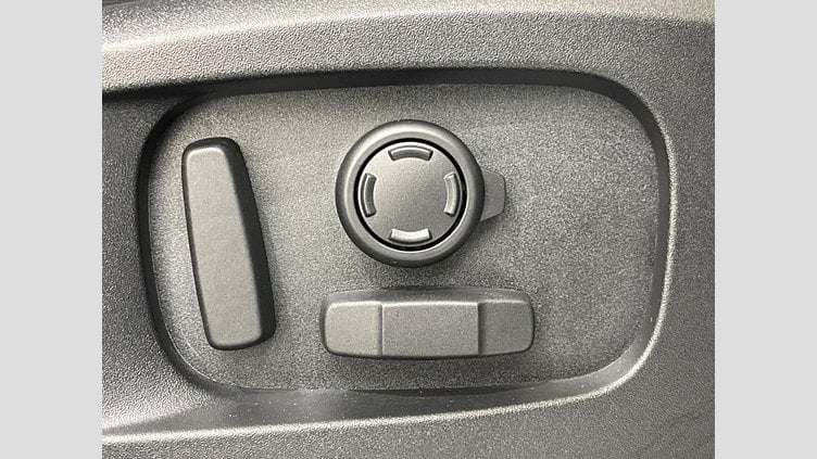 2022 認定中古車 Land Rover Defender 110 Santorini Black 4WD S　D300