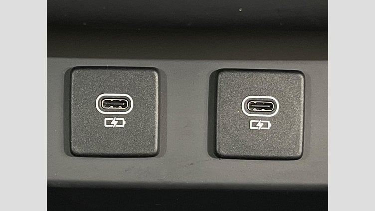 2022 認定中古車 Land Rover Defender 110 Santorini Black 4WD S　D300