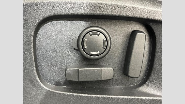 2022 認定中古車 Land Rover Defender 110 Santorini Black 4WD S　D300