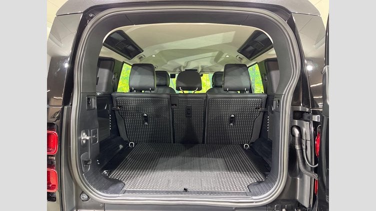 2022 認定中古車 Land Rover Defender 110 Santorini Black 4WD S　D300