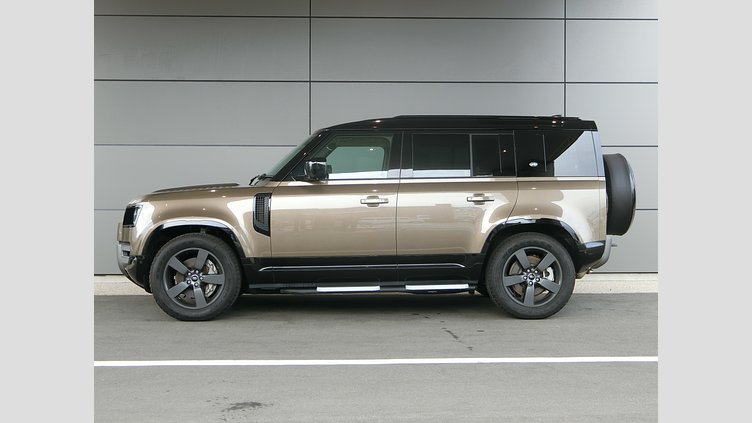 2023 認定中古車 Land Rover Defender 110 Gondwana Stone D300 ツインターボエンジン X-DYNAMIC HSE
