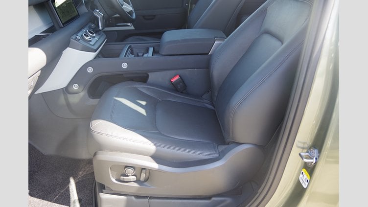 2023 認定中古車 Land Rover Defender 90 Pangea green AWD 2.0P SE 300PS