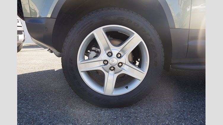 2023 認定中古車 Land Rover Defender 90 Pangea green AWD 2.0P SE 300PS