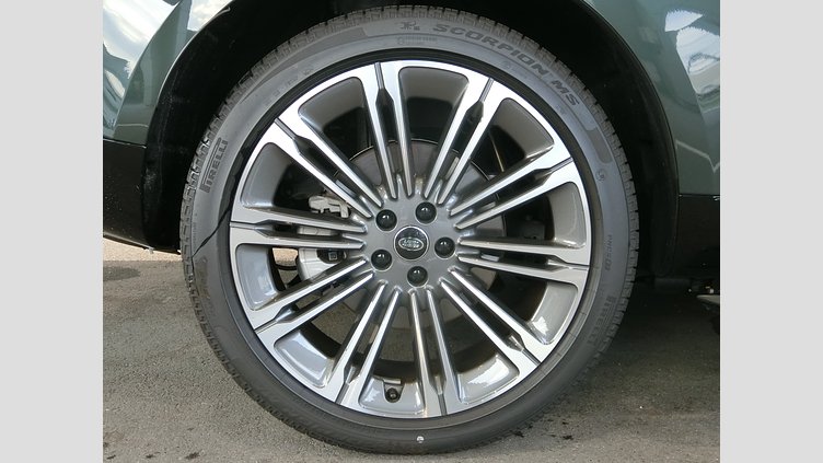 2024 認定中古車 Land Rover Range Rover ベルグレイヴィアグリーン D350 AWD MHEV（AT） スタンダードホイールベース HSE