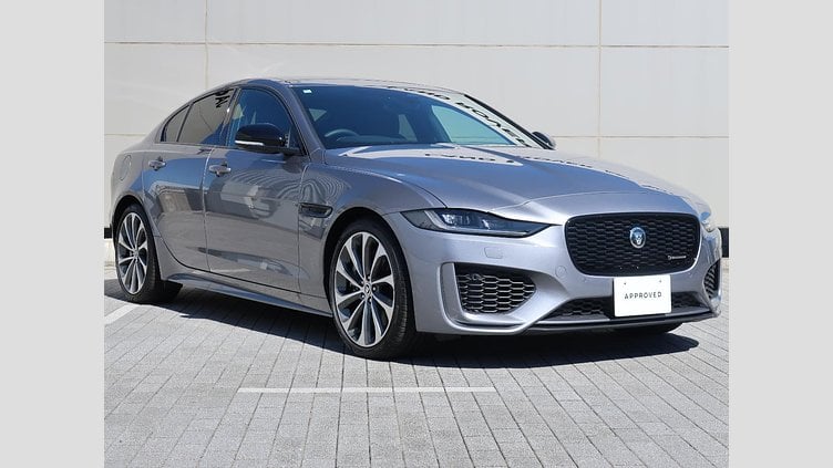 2024 認定中古車 Jaguar XE Eiger Grey Ｐ２５０ ＸＥ Ｒ－ダイナミックＳＥ