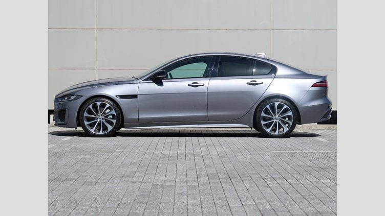 2024 認定中古車 Jaguar XE Eiger Grey Ｐ２５０ ＸＥ Ｒ－ダイナミックＳＥ
