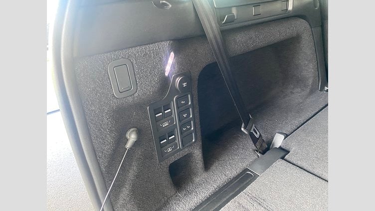 2019 認定中古車 Land Rover Discovery Fuji White オートマチック ラグビーWORLD CUP ED 4WD