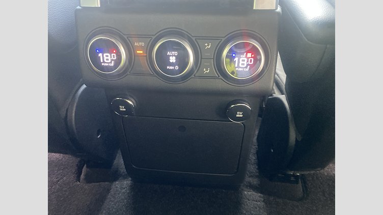 2019 認定中古車 Land Rover Discovery Fuji White オートマチック ラグビーWORLD CUP ED 4WD