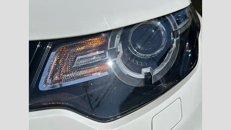 2018 認定中古車 Land Rover Discovery Sport Fuji White 2.0Lディーゼル　180PS HSE