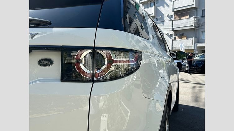 2018 認定中古車 Land Rover Discovery Sport Fuji White 2.0Lディーゼル　180PS HSE