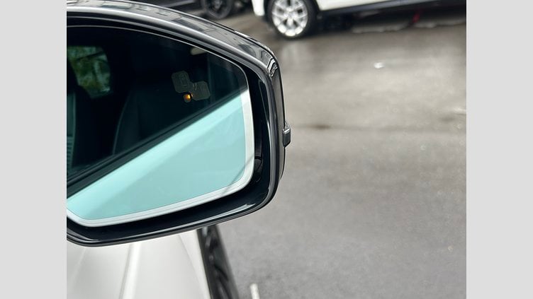 2024 認定中古車 Land Rover Discovery Sport Otsuni Pearl White 1.5L　300P DynamicHSE