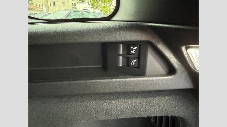 2024 認定中古車 Land Rover Discovery Sport Otsuni Pearl White 1.5L　300P DynamicHSE