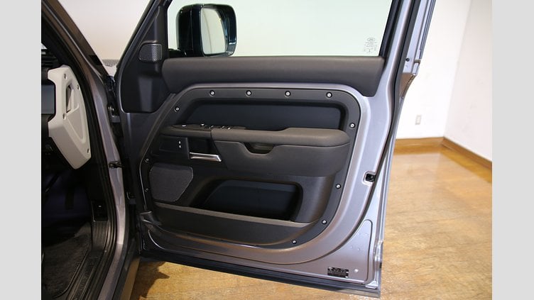 2020 認定中古車 Land Rover Defender 110 アイガーグレイ P300 AWD（AT） 「ダブルオー」エディション