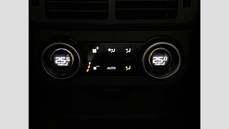 2024 認定中古車 Land Rover Range Rover Velar ザダルグレイ 4WD Dynamic HSE