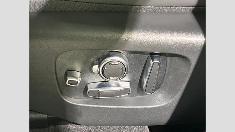 2024 認定中古車 Land Rover Range Rover Velar ザダルグレイ 4WD Dynamic HSE