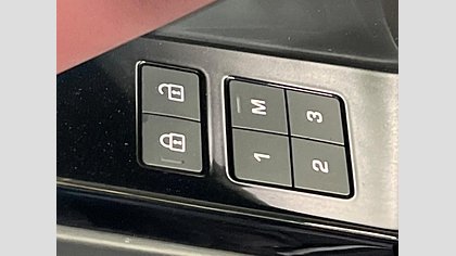 Range Rover Velar 16