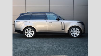 Range Rover 7