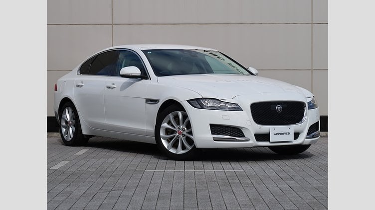 2017 認定中古車 Jaguar XF Polaris White 204PT ピュア
