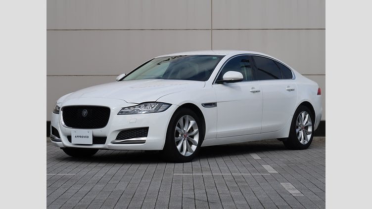 2017 認定中古車 Jaguar XF Polaris White 204PT ピュア