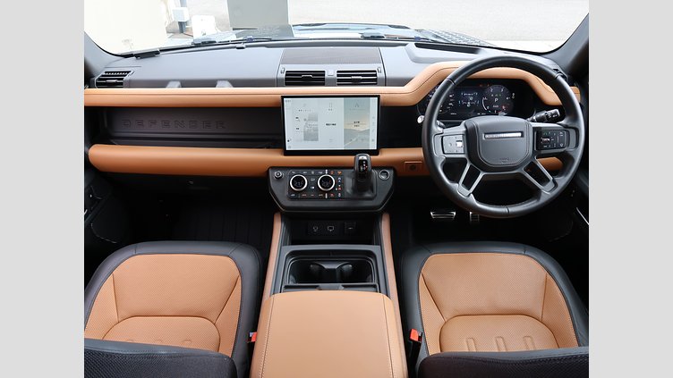 2022 認定中古車 Land Rover Defender 110 Gondwana Stone Ｄ３００ Ｘ  エアサスペンション装着車