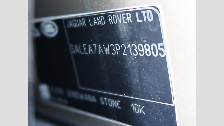 2022 認定中古車 Land Rover Defender 110 Gondwana Stone Ｄ３００ Ｘ  エアサスペンション装着車