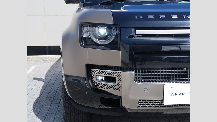 2022 認定中古車 Land Rover Defender 110 Gondwana Stone Ｄ３００ Ｘ  エアサスペンション装着車