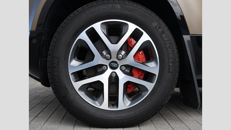 2022 認定中古車 Land Rover Defender 110 Gondwana Stone Ｄ３００ Ｘ  エアサスペンション装着車