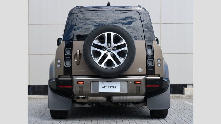 2022 認定中古車 Land Rover Defender 110 Gondwana Stone Ｄ３００ Ｘ  エアサスペンション装着車