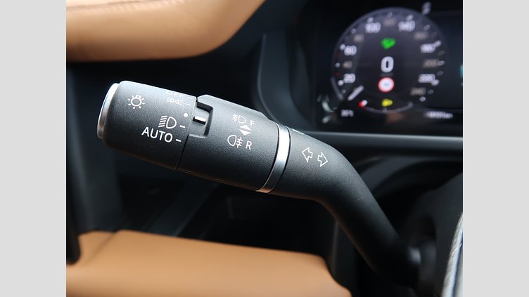 2022 認定中古車 Land Rover Defender 110 Gondwana Stone Ｄ３００ Ｘ  エアサスペンション装着車